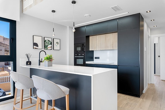 Penthouse-leilighet | Takterrasse på 70 m2 | 3 soverom og 2 bad | Nydelige fellesområder | Høye kvaliteter