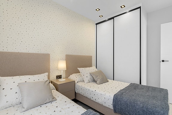 Penthouse-leilighet | Takterrasse på 70 m2 | 3 soverom og 2 bad | Nydelige fellesområder | Høye kvaliteter