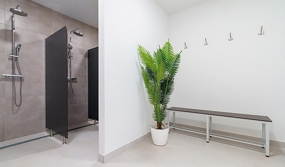 Luksuriøs penthouse-leilighet med 245m2 terrasse - 4 soverom og 3 bad | Havutsikt | Vakre fellesområder | Få igjen!