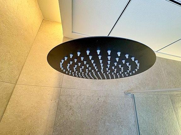 Nyhet | Moderne familiebolig med 4 soverom og stor underetasje - Mulighet for ekstra soverom