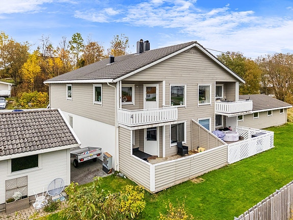 Velkommen til Vågnesvegen 4 - presentert av Vetle Lande v/Møremegling