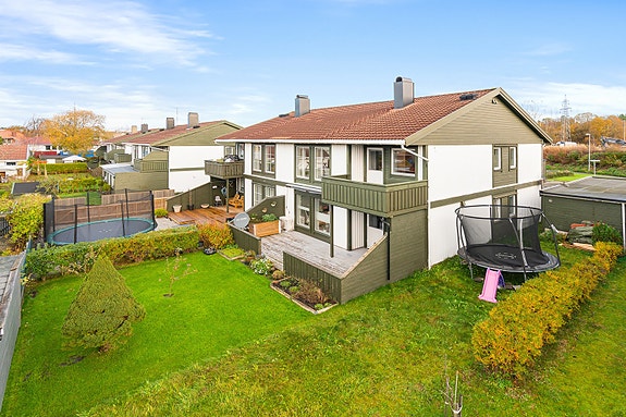 Velkommen til visning i Helmikhagen 18 B - Presentert av Joveig Junge Aktiv Eiendom