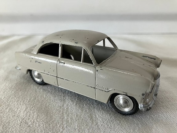 メルクリン　MARKLIN Ford Taunus 15M Marklin 55244, Ford Taunus 15M - Free Price Guide & Review