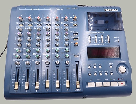 TASCAM MTS-30 MIDI TAPE シンクロナイザー TASCAMタスカム MTS-30 MIDIテープシンクロナイザー 動作品