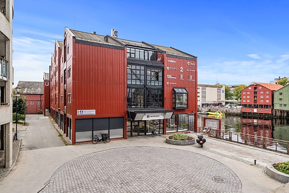 Fischebrygga – en moderne og karakteristisk bryggeeiendom på ca. 4 400 kvm BTA.