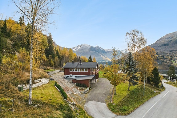 Velkommen til Loen og Skoglivegen 7