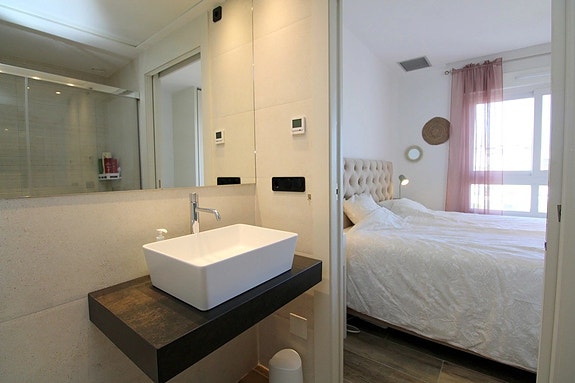 Penthouse med takterrasse og jacuzzi - Turistlisens og gangavstand til alt