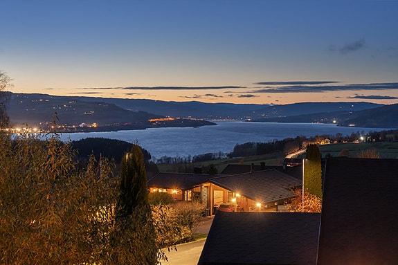 Velkommen til Elgtråkket 66! Boligen som gir deg panorama utsikt og plass til hele familien!