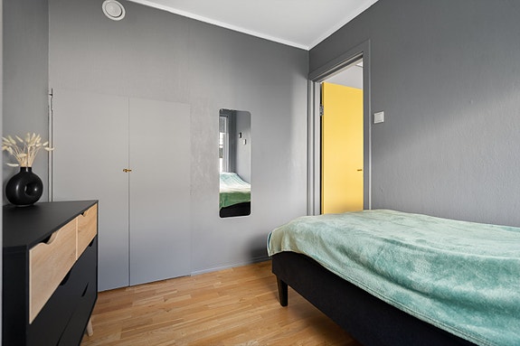 Soverom 3 - Fra soverom 2 har du adkomst inn til det tredje soverommet i leiligheten