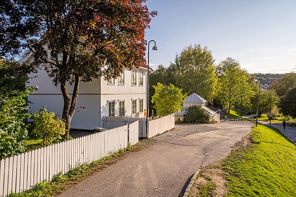 Drømmer du om en splitter ny bolig i et idyllisk, familievennlig nabolag med umiddelbar nærhet til byen? Velkommen til Odalsgata 3.