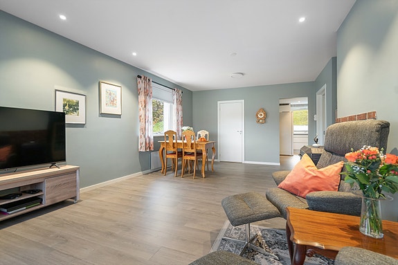 Spisestue i praktisk nærhet til kjøkkenet