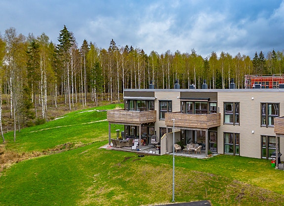 Helge Børsand i Holmskau & Partners gleder seg til å vise deg Bodalsholtet 16