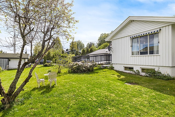 Velkommen til Hjortevegen 38! En innholdsrik familiebolig med attraktiv beliggenhet i Nannestad. Fotograf: Trond Walsø.