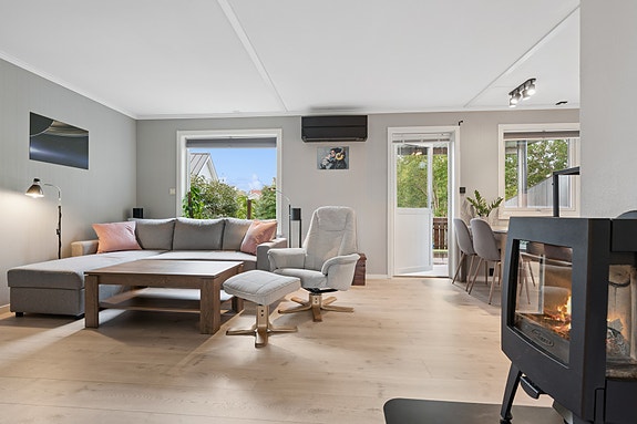 Velkommen til Haldsvågsvingen 9 - Presentert av EiendomsMegler1 Lofoten! Foto: EFKT.