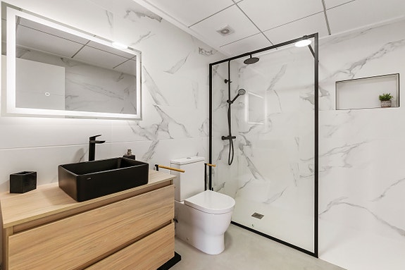 Ny villa med 3 soverom, basseng og takterrasse - Moderne design og høy standard