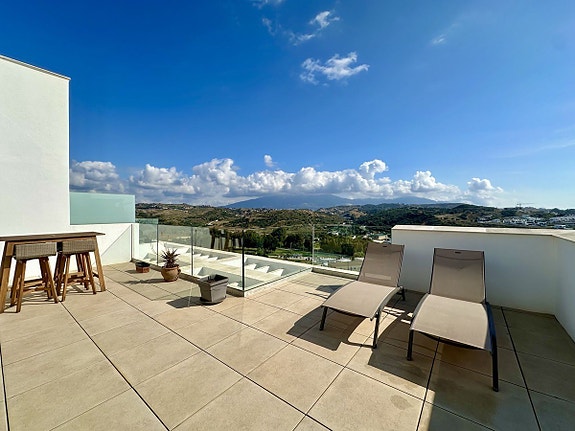 Eksklusiv penthouse med panoramautsikt - Fellesområde med spa, trening, lekeplass og paddle baner - 3 soverom og 2 bad