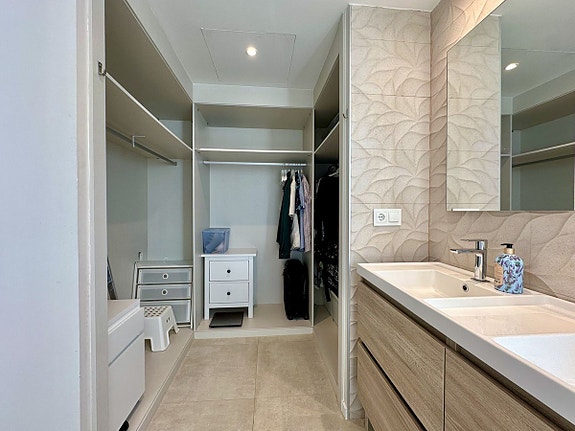 Eksklusiv penthouse med panoramautsikt - Fellesområde med spa, trening, lekeplass og paddle baner - 3 soverom og 2 bad