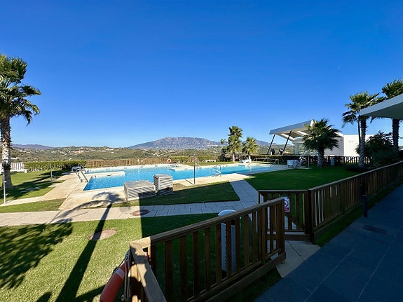 Eksklusiv penthouse med panoramautsikt - Fellesområde med spa, trening, lekeplass og paddle baner - 3 soverom og 2 bad