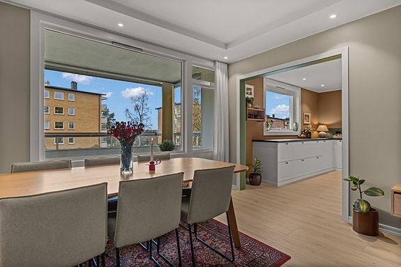 PrivatMegler Line Doksum ønsker velkommen til Langbølgen 53.