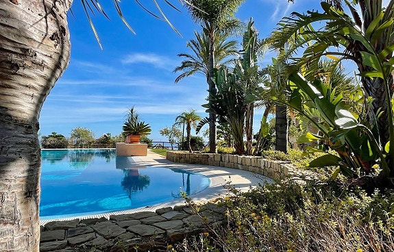 PENTHOUSE | Privat jacuzzi | 106m2 terrasse | 3 soverom, 2 bad. Treningsfasiliteter