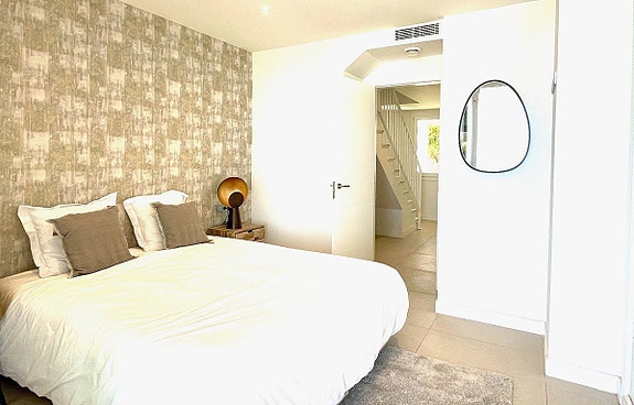 PENTHOUSE | Privat jacuzzi | 106m2 terrasse | 3 soverom, 2 bad. Treningsfasiliteter