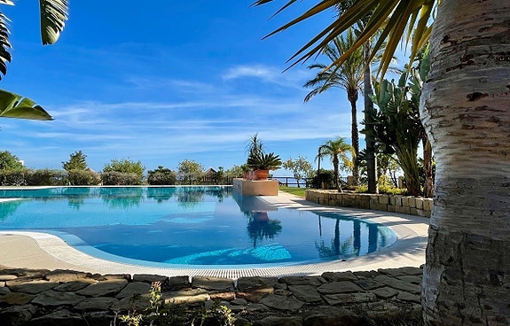 PENTHOUSE | Privat jacuzzi | 106m2 terrasse | 3 soverom, 2 bad. Treningsfasiliteter