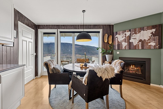 Velkommen til Nermosvegen 65! Presentert av Øystein Lie Holen v/ DNB Eiendom Lillehammer