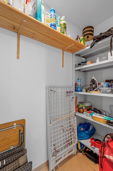 Attraktiv leilighet nær strender, restauranter og servicetilbud - Solrike uteplasser og bassengområde