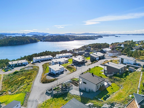 EiendomsMegler 1 v/Merete Seim har gleden av å presentere Furekammen 30