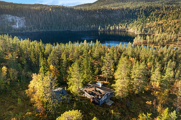 Nordvik Hyttemegling v/ Sebastian Høeg har gleden av å presentere Dukeliveien 408, rett ved siden av idylliske Vestre Dukelivann med bade- og fiskemuligheter!