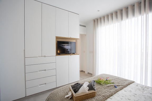 Toppmoderne innholdsrik leilighet med sentral beliggenhet - 3 soverom og 2 bad