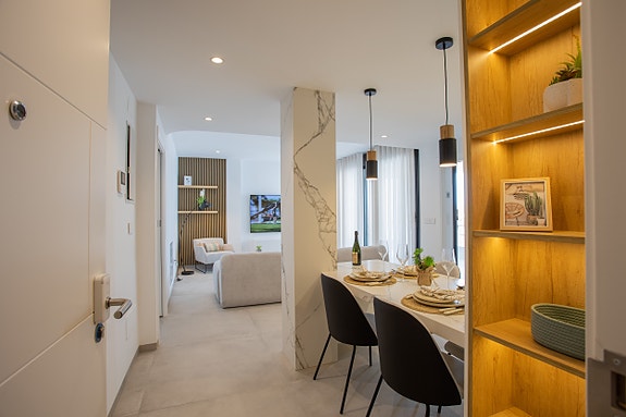 Toppmoderne innholdsrik leilighet med sentral beliggenhet - 3 soverom og 2 bad