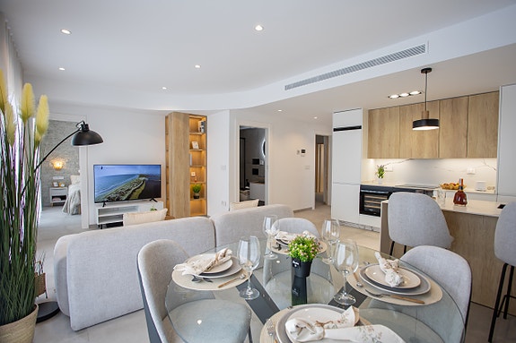 Toppmoderne innholdsrik leilighet med sentral beliggenhet - 3 soverom og 2 bad