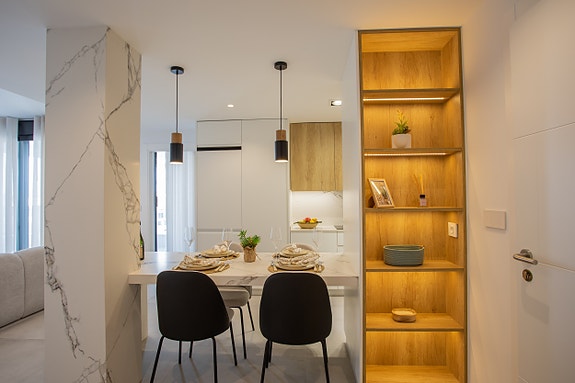 Toppmoderne innholdsrik leilighet med sentral beliggenhet - 3 soverom og 2 bad