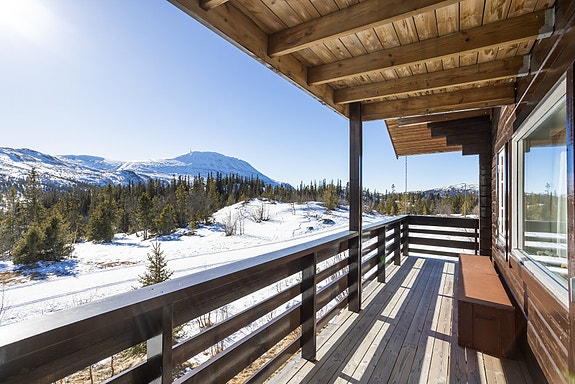 PrivatMegleren Telemark v/ Janne Berner-Mediaas har gleden av å presentere Kvitåvatnvegen 452. Arealeffektiv selveierleilighet med prima beliggenhet!