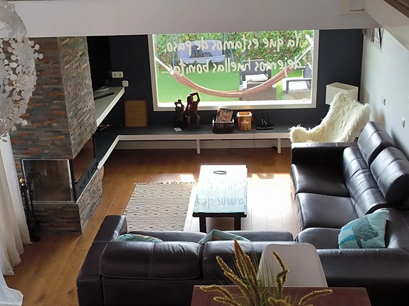 Romslig villa med separat leilighet - 5 soverom og sjøutsikt