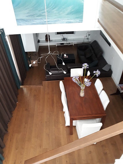 Romslig villa med separat leilighet - 5 soverom og sjøutsikt