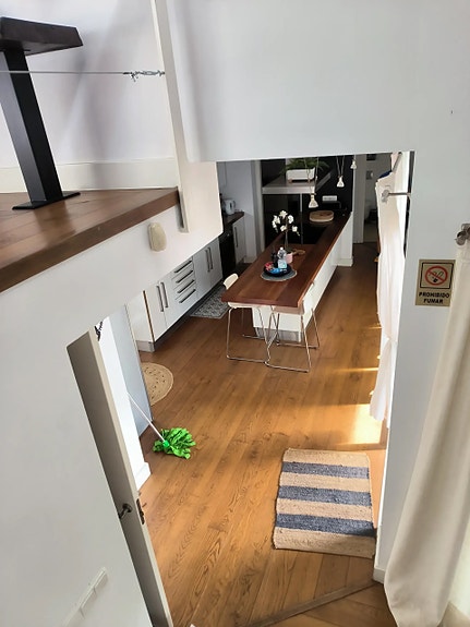 Romslig villa med separat leilighet - 5 soverom og sjøutsikt