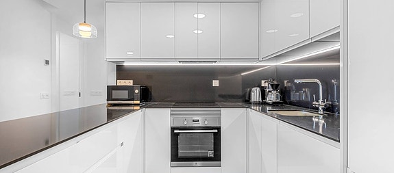 REDUSERT PRIS! Moderne leilighet med 3 soverom, møblert og med stor takterrasse - Topp utsikt i Gran Alacant