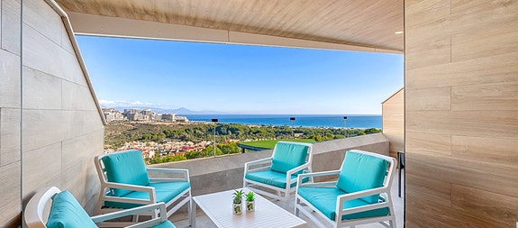 REDUSERT PRIS! Moderne leilighet med 3 soverom, møblert og med stor takterrasse - Topp utsikt i Gran Alacant