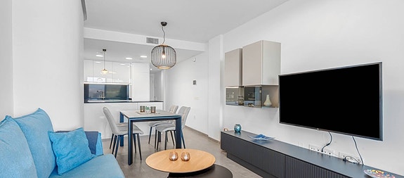 REDUSERT PRIS! Moderne leilighet med 3 soverom, møblert og med stor takterrasse - Topp utsikt i Gran Alacant