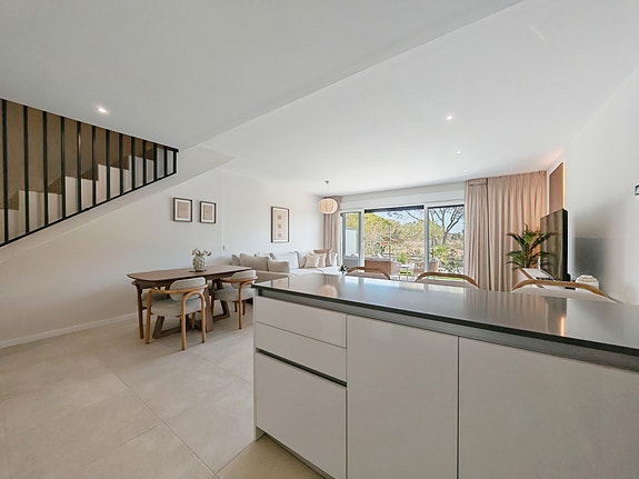 Moderne rekkehus med 4 soverom - Privat hage og gode fasiliteter - Sørvendt beliggenhet