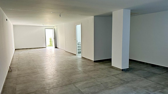 Moderne villa ved La Finca Golf - 4 soverom, stor kjeller og privat basseng