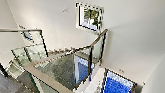 Moderne villa ved La Finca Golf - 4 soverom, stor kjeller og privat basseng