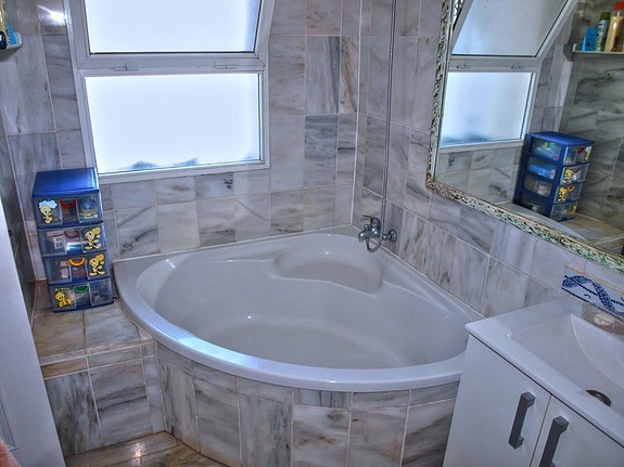 Frontline golf villa med privat basseng og separat leilighet - Utsikt mot sjø og fjell