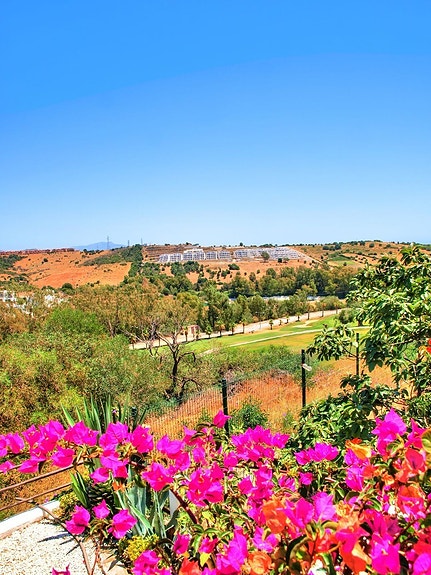 Frontline golf villa med privat basseng og separat leilighet - Utsikt mot sjø og fjell