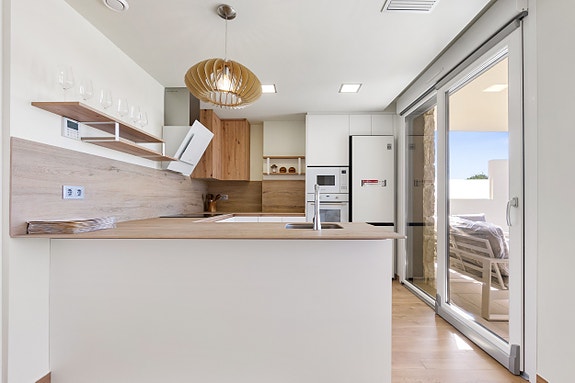 Nøkkelferdig | Visningsbolig | 3 soverom og 4 bad | Privat basseng