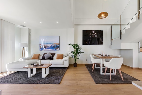 Nøkkelferdig | Visningsbolig | 3 soverom og 4 bad | Privat basseng