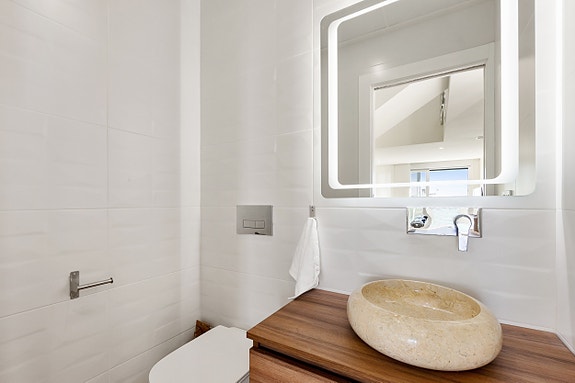 Nøkkelferdig | Visningsbolig | 3 soverom og 4 bad | Privat basseng