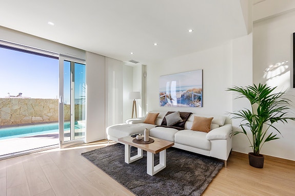 Nøkkelferdig | Visningsbolig | 3 soverom og 4 bad | Privat basseng